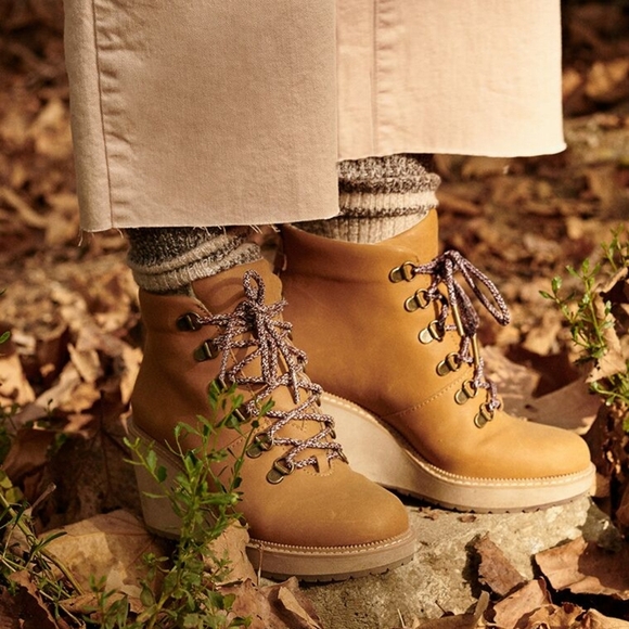 Toms Shoes - TOMS Women's Melrose Casual Boots Ankle High Wedge Hiking Booties NWOT